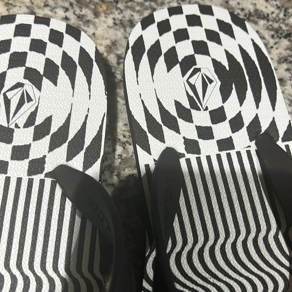 Volcom kids youth